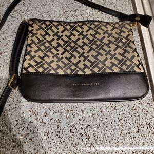 Tommy Hilfiger Small Purse